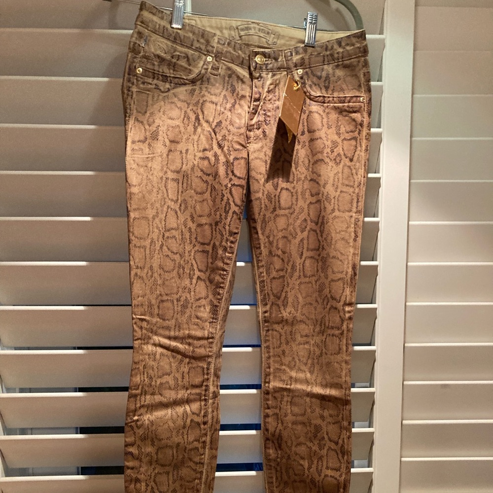 (NWT) Snake skin (leather textured feel) Robins Jeans